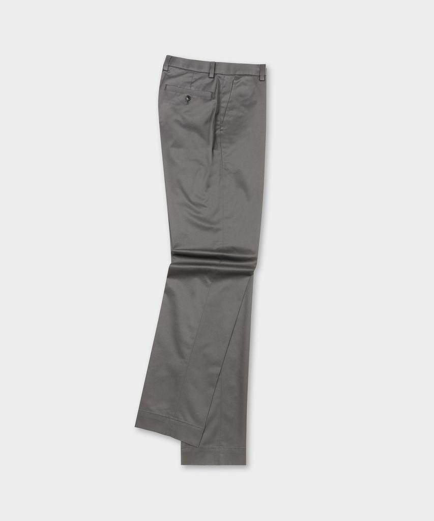 BROOKS BROTHERS Slim Fit Lightweight Advantage Chino (Magnet) (Bbpcmmz501)
