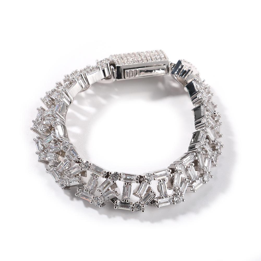 

Metal three-dimensional geometric hip-hop bracelet zircon spring buckle niche design decorative bracelet silver 7Inch срібний