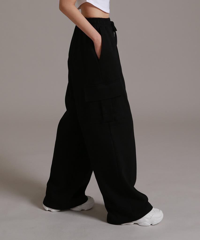 LIKE THE MOST Training Cargo Pintuck Wide Pants Black