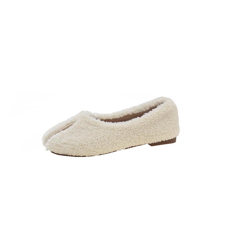 Fashion Round Toe Casual Woman Shoe Autumn Loafers Fur Shallow Mouth Boat New Fall Moccasin Flock Buckle Strap Leisure Rubber Solid Mary