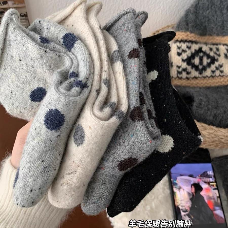 Cute Polka Dot Socks Women'S Season Wool Mid-Tube Socks Dot Yarn Thickened Warm Socks Rolled Hem Stacked Socks