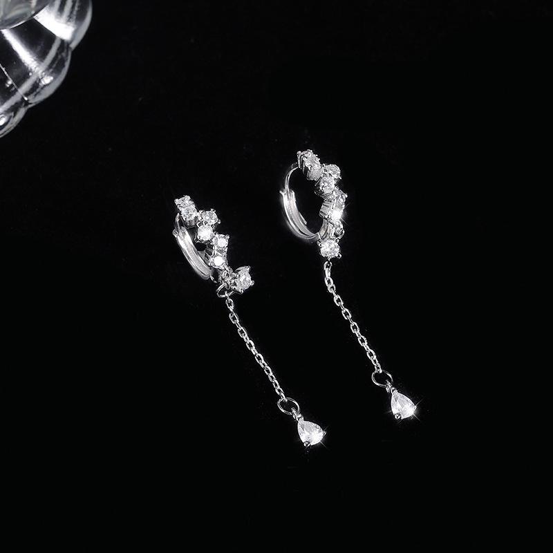 Exquisite 2023 Diamant-Quastenohrringe für Damen - Kleine Ohrringe im Nischendesign