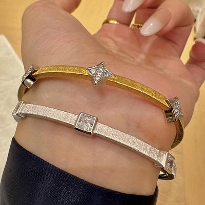 Armbanden – Manchet armbanden
