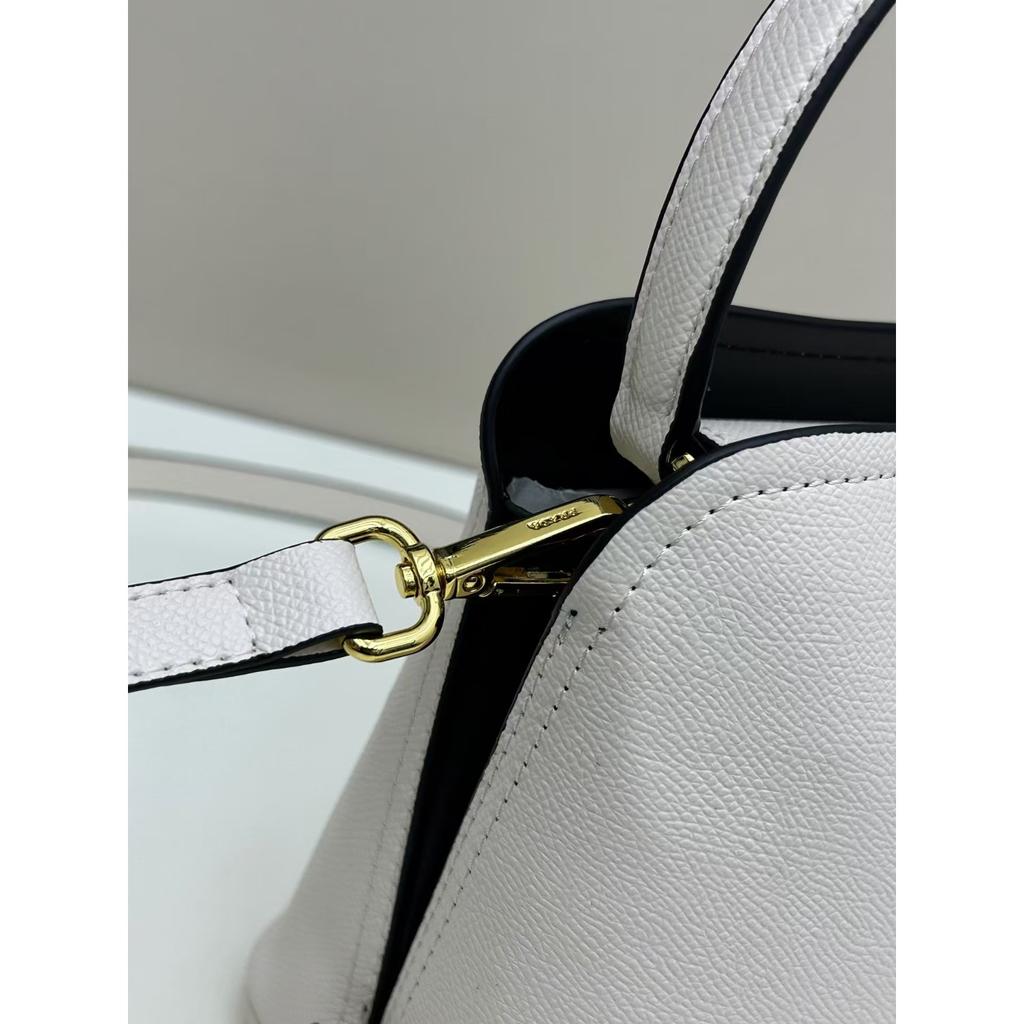 The New Single Shoulder, Versatile, Fashionable, Full of Women's Charm, Worth Buying