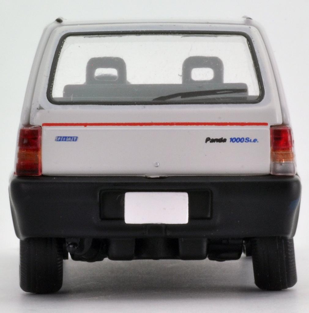 Tomica Limited Vintage Neo Fiat Panda Completed 1/64 LV-N133a (White)