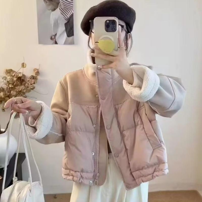 

Stand-up collar short cotton-padded jacket for women s 2025 winter new lamb wool splicing fur integrated warm cotton clothing M розовый