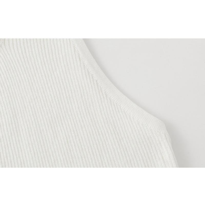 Women's Knitted Vest In Summer Style Paired with A Strapless Square-neck Sleeveless Top