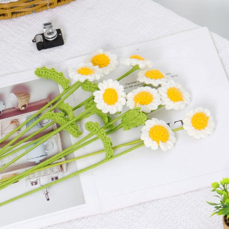 5Pcs Crochet Flower Decorations Handmade Knit Chamomiles Flower Knit Bouquets Artificial Flower for Room Decorations
