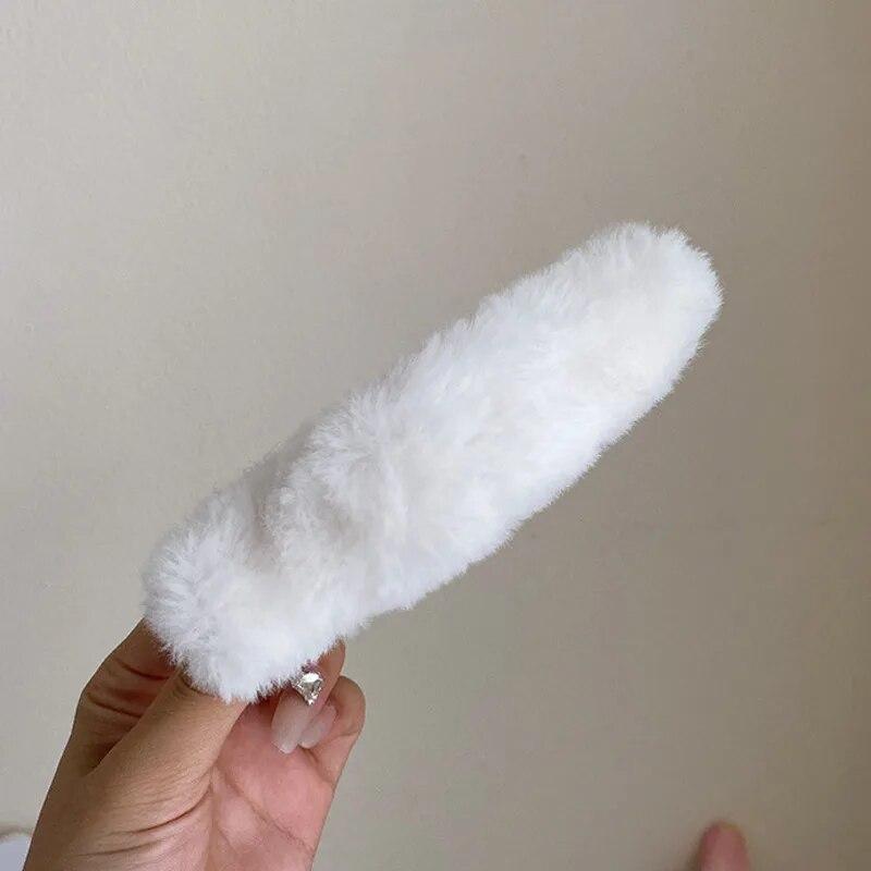 New Vintage Plush Flower Hair Clips Sweet Hair Crab Barrettes Trendy Large Hairgrip Hairpins For Women Hair Accessories Headwear