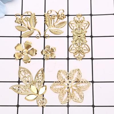 50 Stücke Vintage Metall Blatt Filigrane Blume Scheibe Charms Diy Handwerk Schmuck Machen
