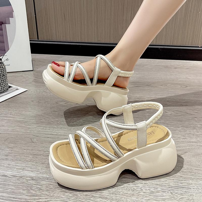 8CM Riemchen mit Kreuzmuster Keilabsatz Sandalen Frau Sommer Bling Klobige Plateau Slingbacks Damen Hausschuhe Dicke Sohle Pantoletten Zehentrenner