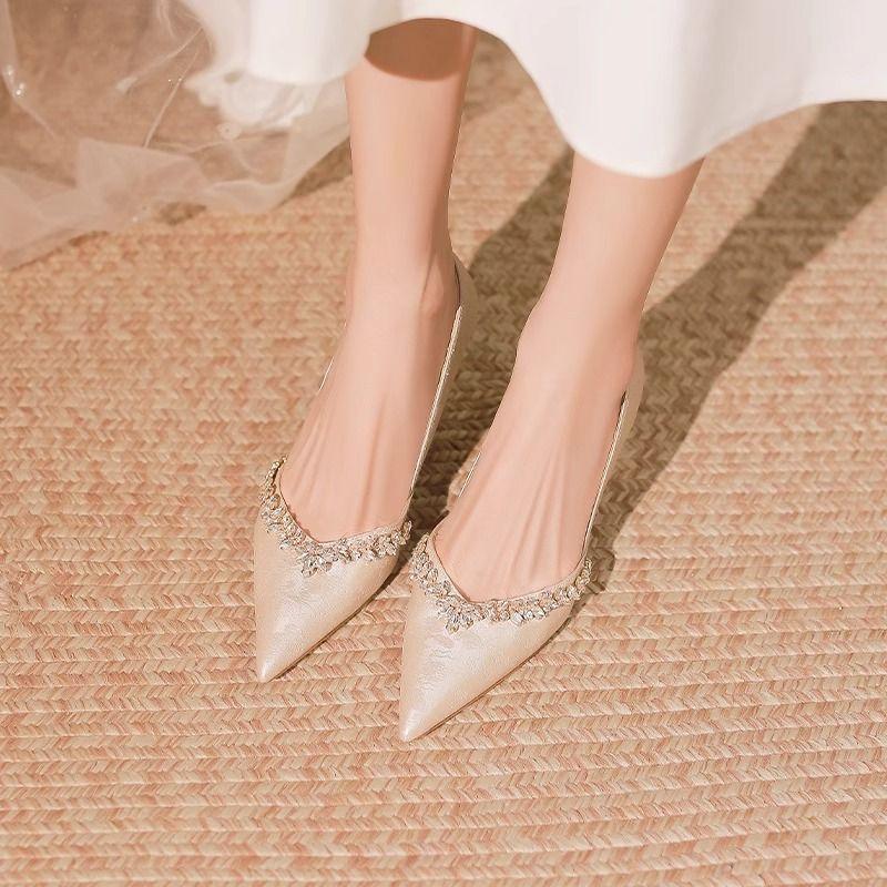 Temperament celebrity royal sister light and familiar style high heels with cheongsam engagement shoes are not tired and happy mother-in-law