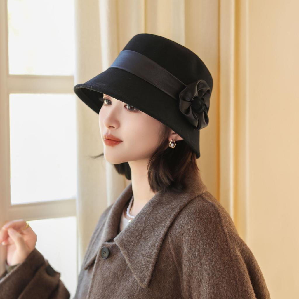 Wool Felt Hat Women's Autumn and Winter British Retro Fashion Versatile Flower Warm Top Hat