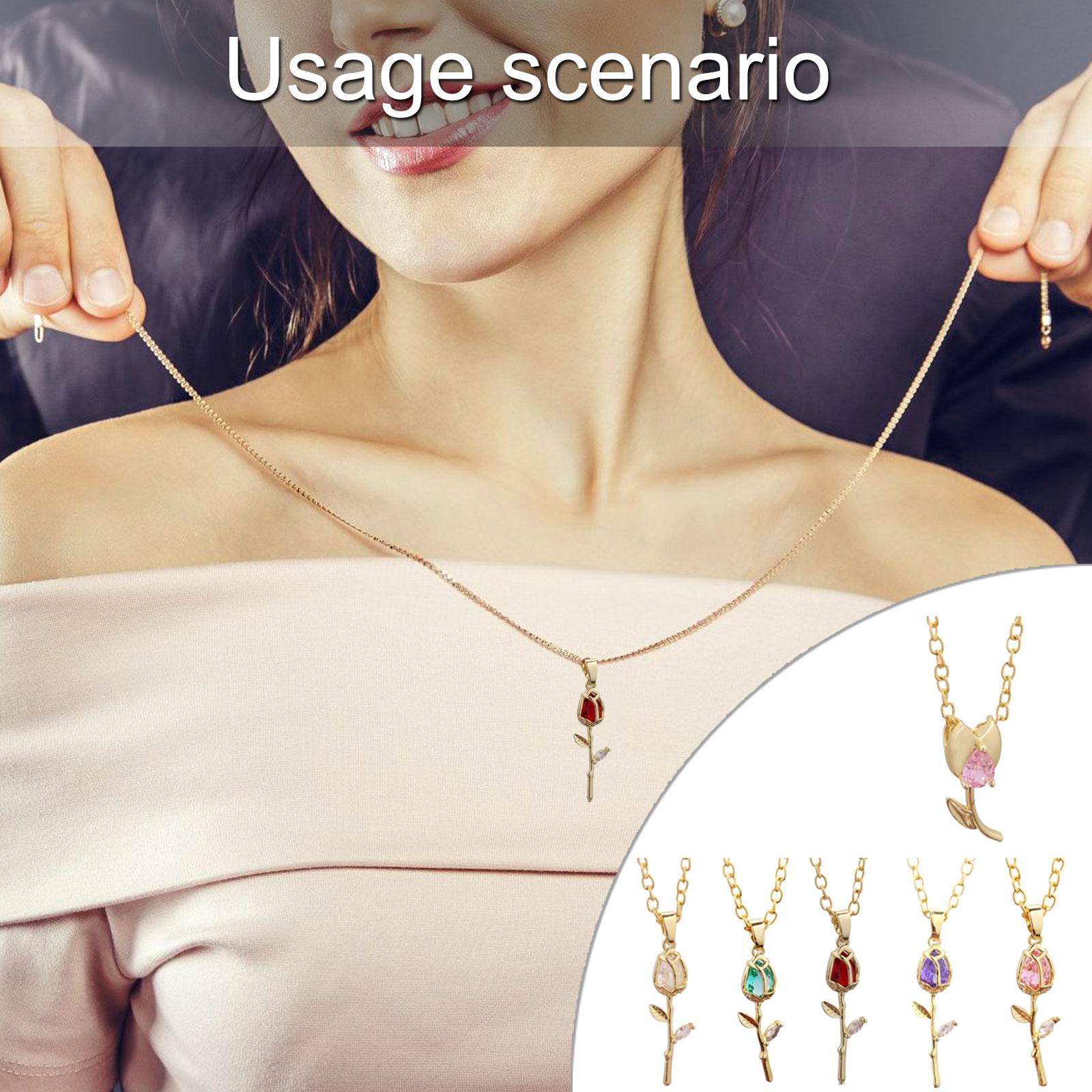 

Gold Copper Tulips Flower Necklace with Rhinestones Detailing Portable Accessory for Weddings and Special Occasions зелений