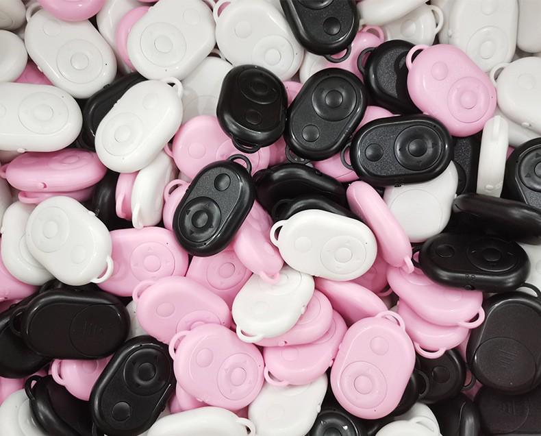 Chytrá Bluetooth selfie tyč a bezdrátové otáčení stránek