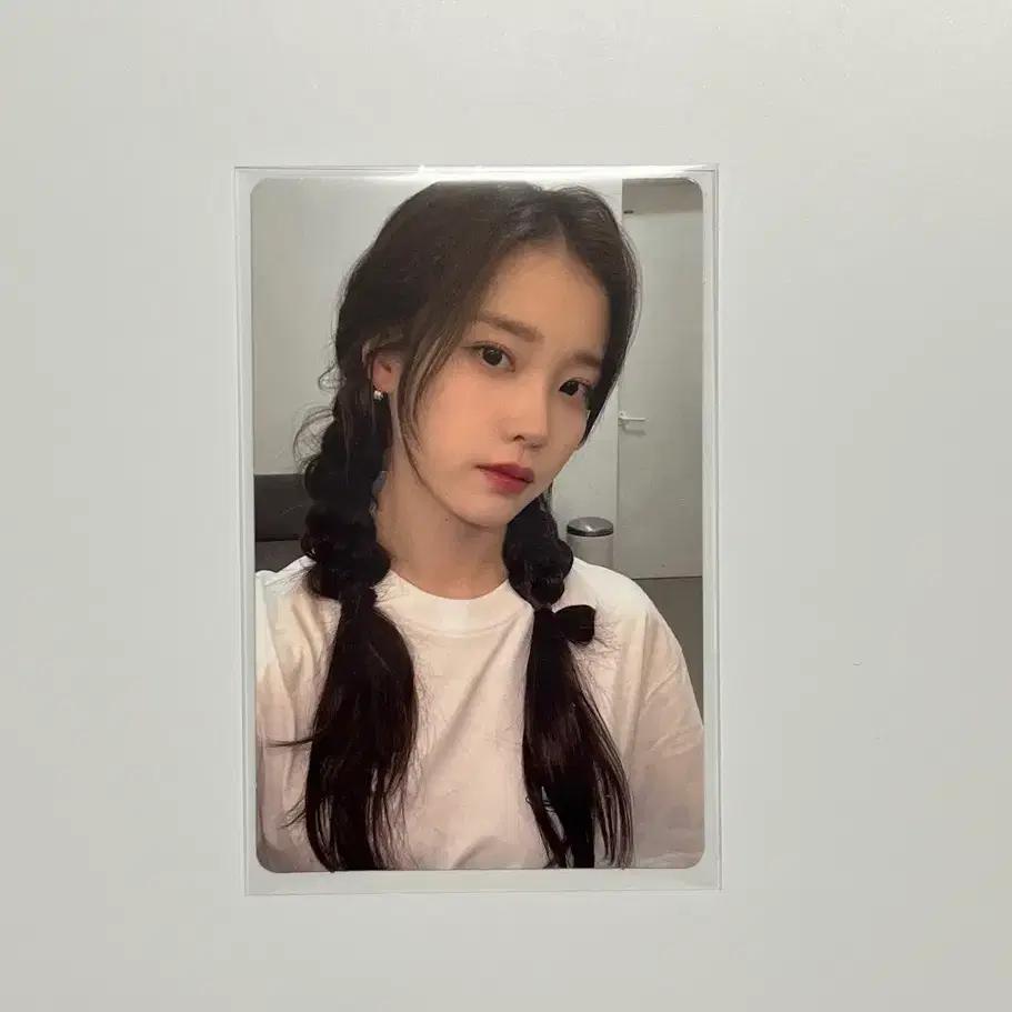IU's 2025 Birthday photocard