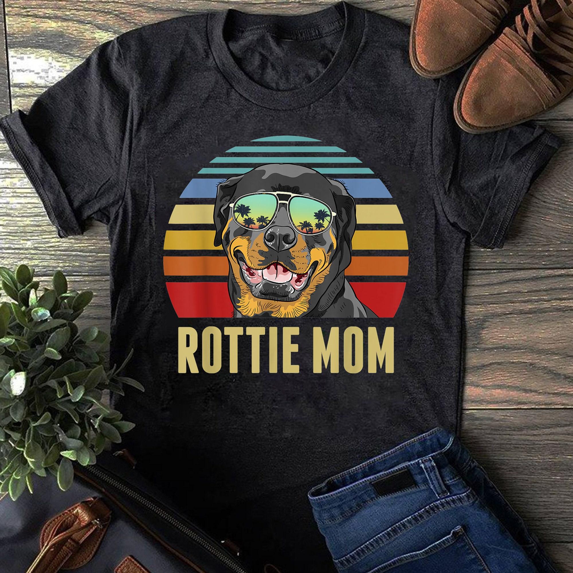 Rottie Mom Rottweiler Dog Vintage Retro Sunset Beach Vibe Men T-Shirts S чёрный