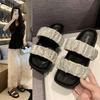 Sapatos de mulher – Sandálias