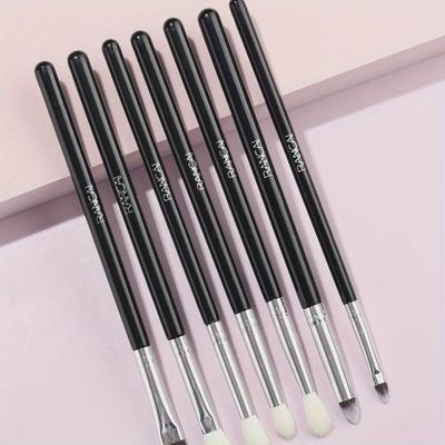 7dílná sada štětců na oční make-up včetně štětce na oční stíny, štětce na míchání a detailního štětce