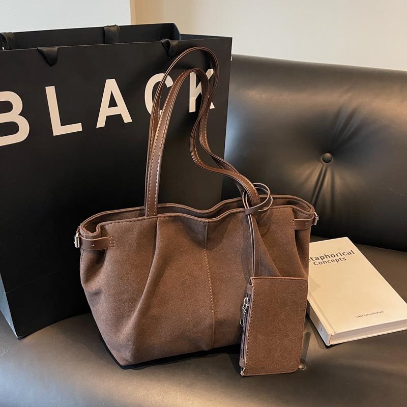 Autumn and Winter New Niche Suede Bag Large-capacity Tote Bag Commuter Shoulder Bag Textured Women's Bag