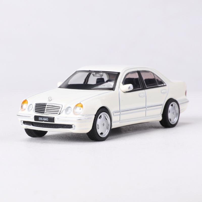 Тень 1:64 Коллекция моделей автомобилей из сплава Mercedes-Benz E55 AMG W210