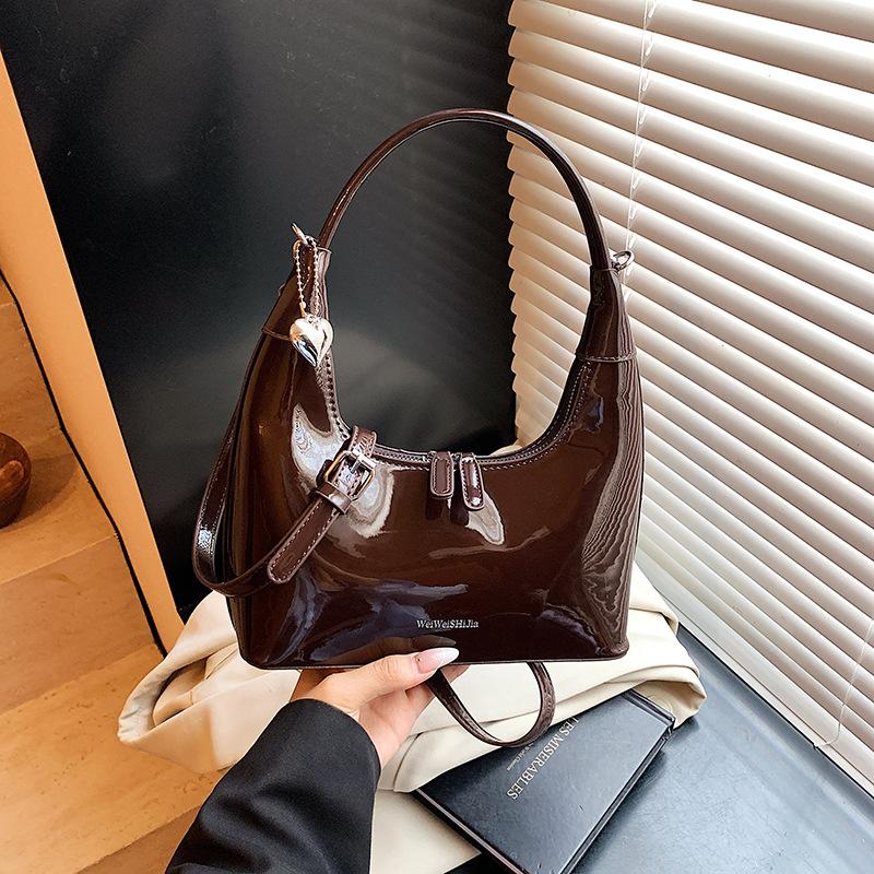 High-end niche bag women's new popular versatile messenger bag fashionable one-shoulder underarm dumpling bag