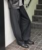 LEIRE Striped Curved Pintuck Slacks [Black]