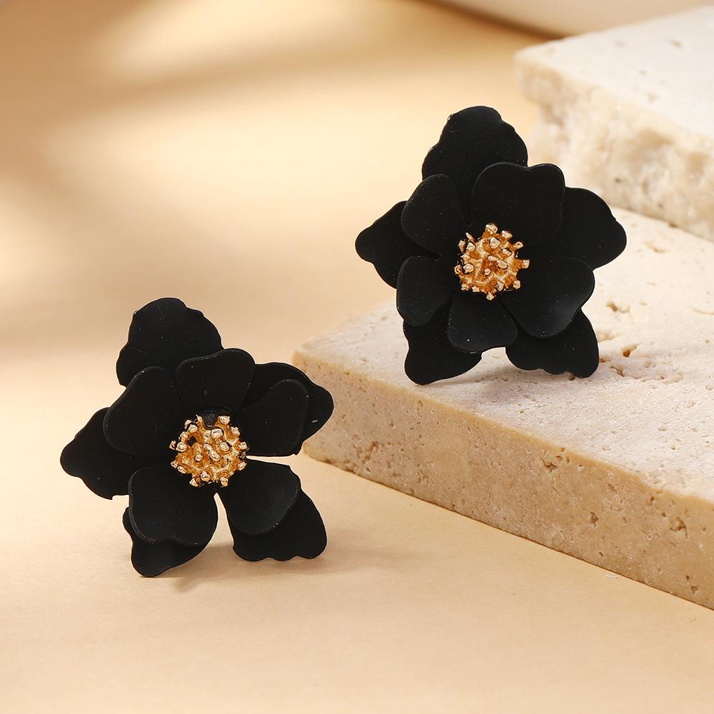 Women's Multi-layer Petal Flower Earrings - Japanese Korean Style