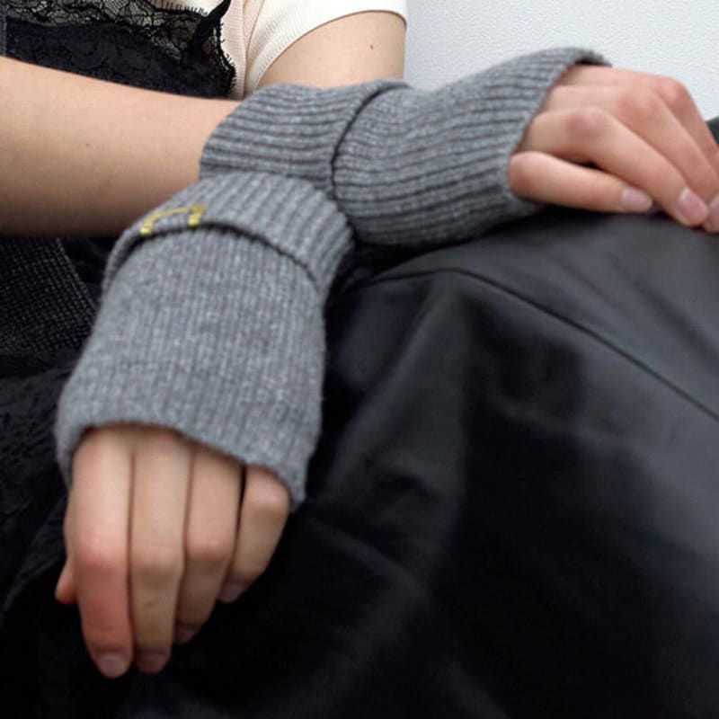 

UNDERCONTROL STUDIO МУФТА ДЛЯ РУК / КАШЕМИР / l СЕРЫЙ FREE