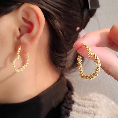 Korean Fashion Einfache Metall Liebe Ohrringe Herz Pfirsich Herz Ohrringe Übertrieben Persönlichkeit Ohr