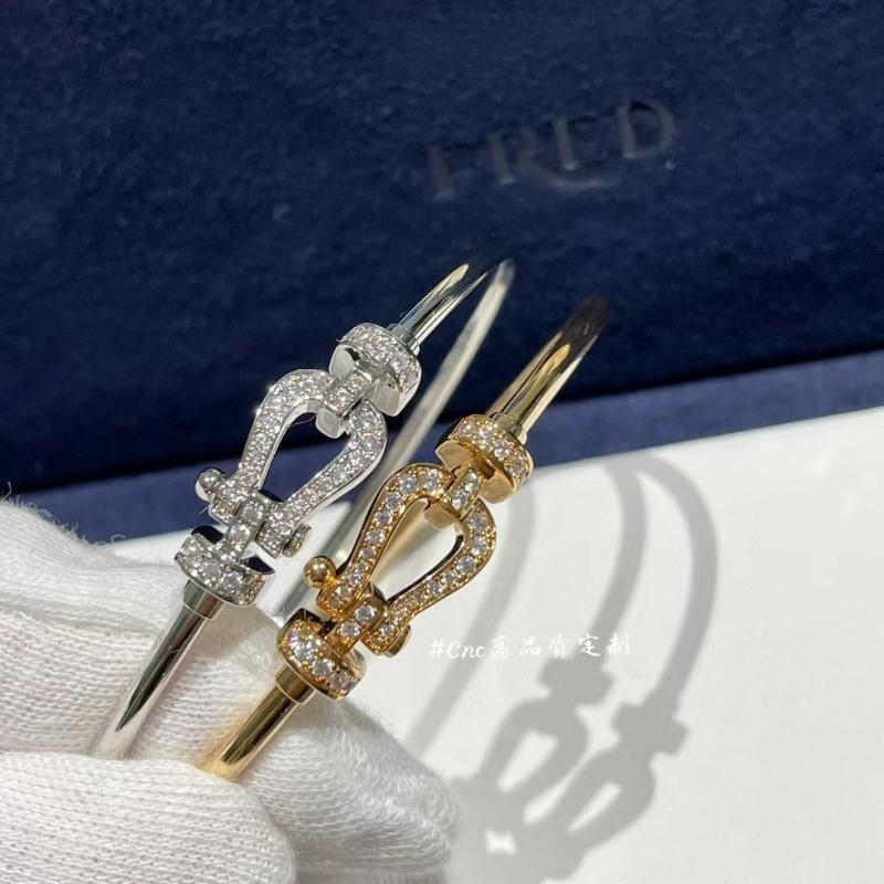 High-quality Horseshoe Buckle 8-character Smooth Half-diamond Full Diamond Bracelet for Couple Size, Diamond-encrusted Bracelet for Women