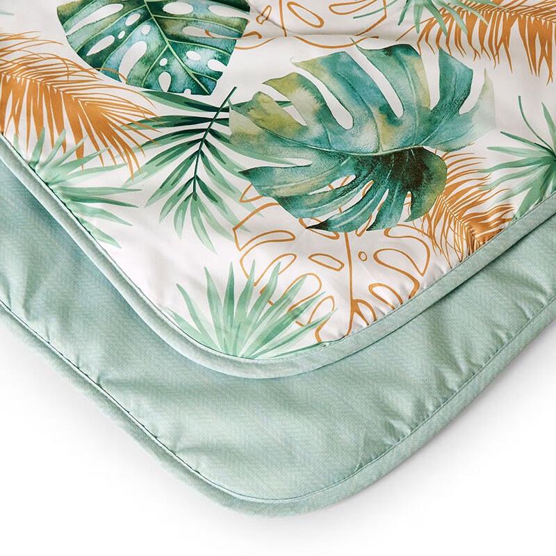 LUOLAI Fantasy Island Antibacterial Tussah Silk Summer Quilt