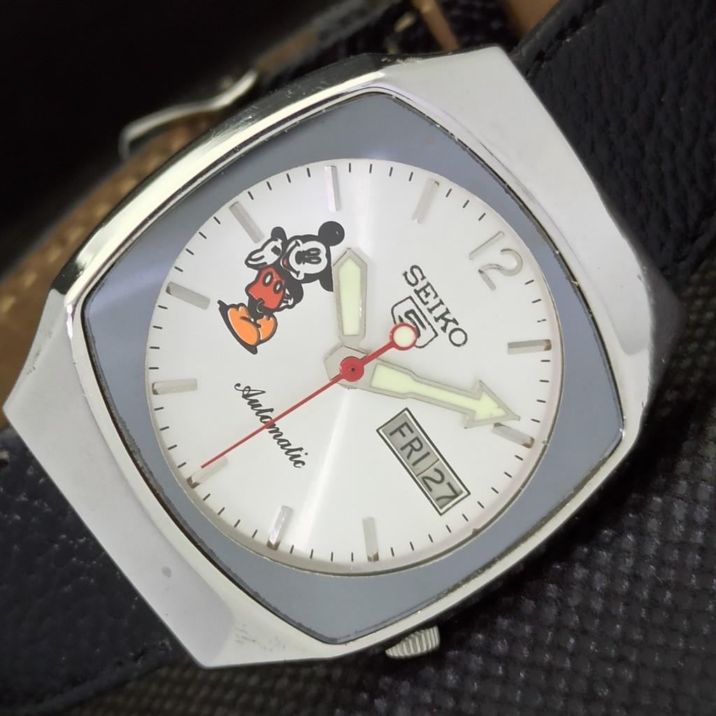 

Б/у SEIKO CARTOON DIAL AUTO VINTAGE 7009A JAPAN MENS SILVER WATCH a277308-2 SKU528a-a277308