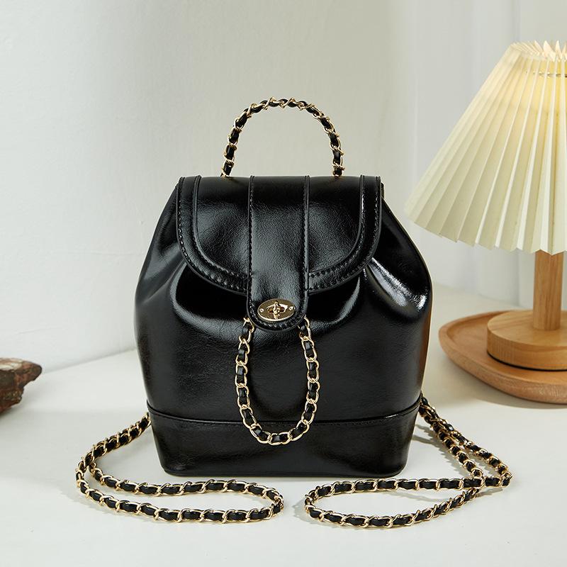 

New women s bag women s trend chain backpack versatile fashion handbag bag simple solid color shoulder bag