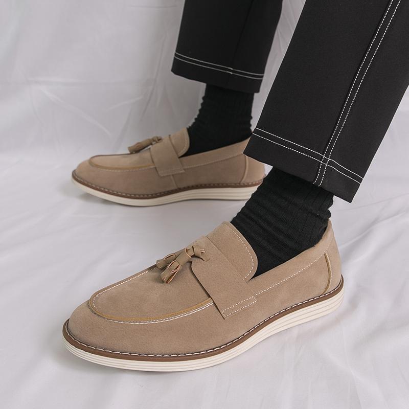 Brand Men's Breathable and Non Slip Casual Leather Shoes for Spring New Men's Suede Comfortable Tassel Pointed Loafers