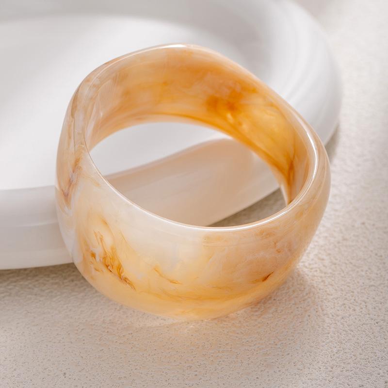 Smudge Irregular Resin Bracelet Women'S Retro Simple High-End Bracelet Wind Versatile Jewelry
