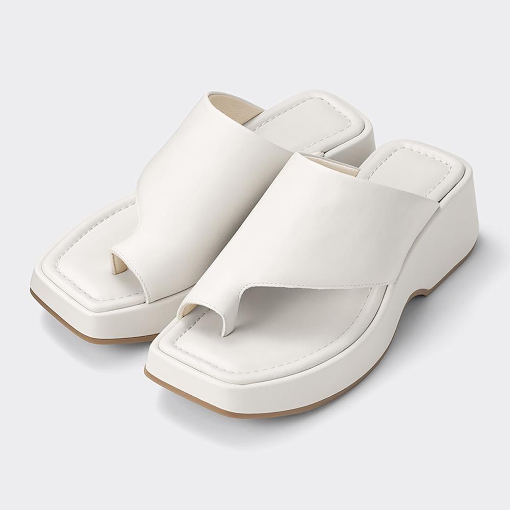 

Сандалии-стринги GU by Uniqlo с петлей для большого пальца+E