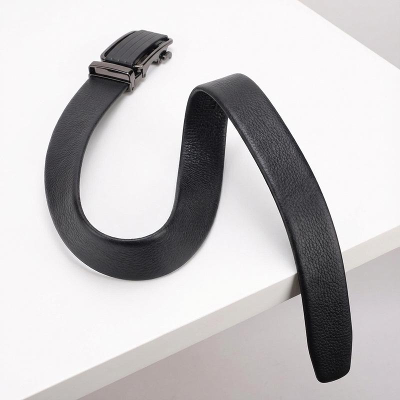 Men's High-Grade Alloy Automatic Buckle Leather Belt - Stylish & Versatile.