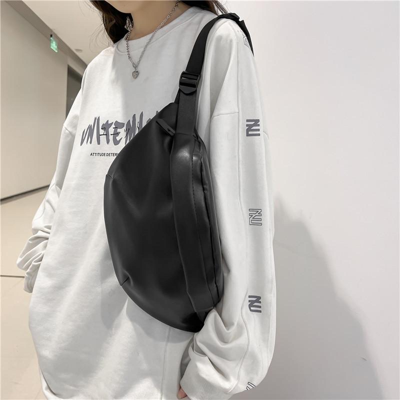 Breast Bag Women'S Fashion Pu Solid Color Couple Shoulder Bag Mori Trend Pleated Couple Messenger Bag Men
