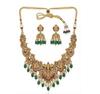 Südindisches Tempelschmuck-Set | Antik vergoldetes Lakshmi-Halskettenset mit grünen Perlenanhängern & Jhumka-Ohrringen