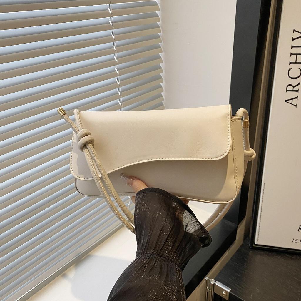 2025 New Fashionable Solid Color Casual Versatile Simple Shoulder Bag Underarm Bag Beautiful Temperament Daily Commuter Women's Bag