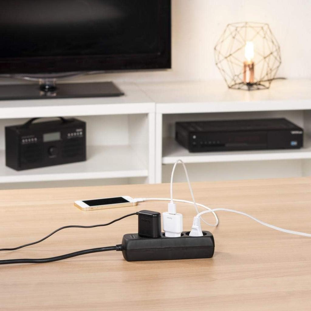 Logilink CEE7/3 Power Strip, 3x Grounded Socket, 1.5 M, 3500W, Black