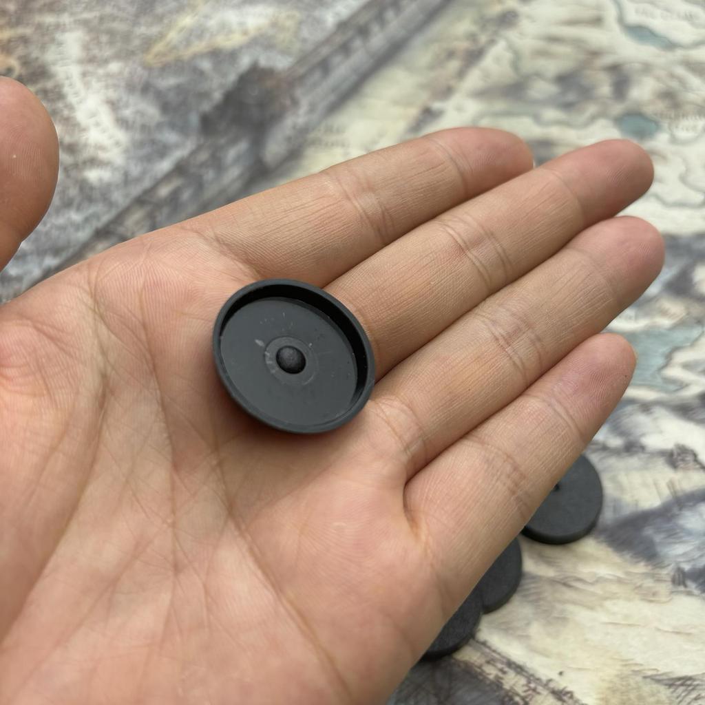 0.98 Inch Bases for Miniatures, Tabletop Game Figures, Display Case