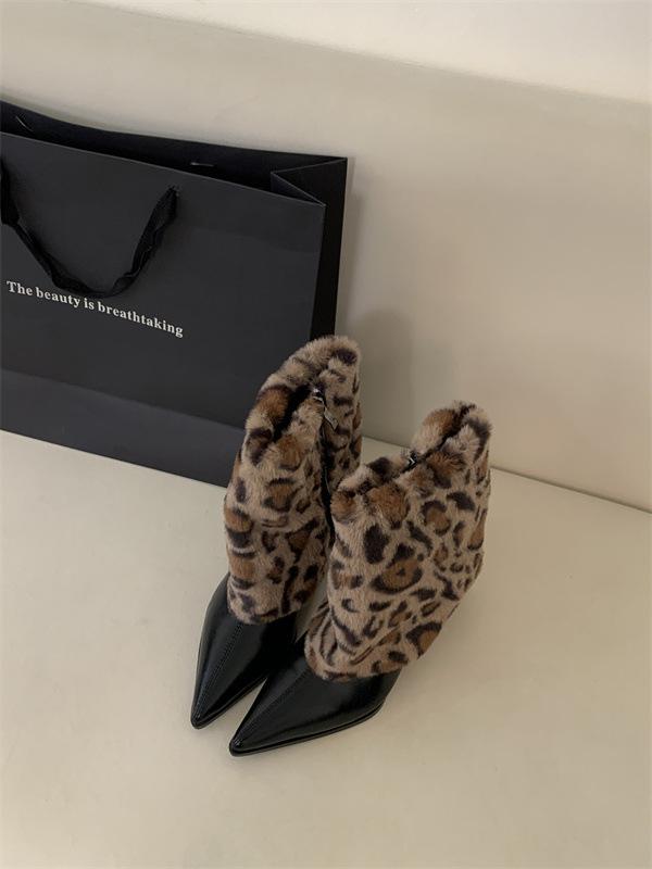 

2025 autumn and winter new niche design lamb wool warm fashion boots thin heel women s outer boots 39 леопардовый