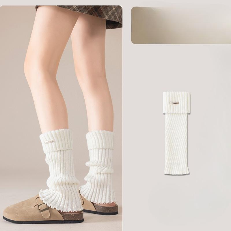 

Белые вязаные носки для женщин на осень и зиму, выглядят изящно. Гетры до середины икры со сноубутсами, бокенес и длинные чулки 35 centimeters