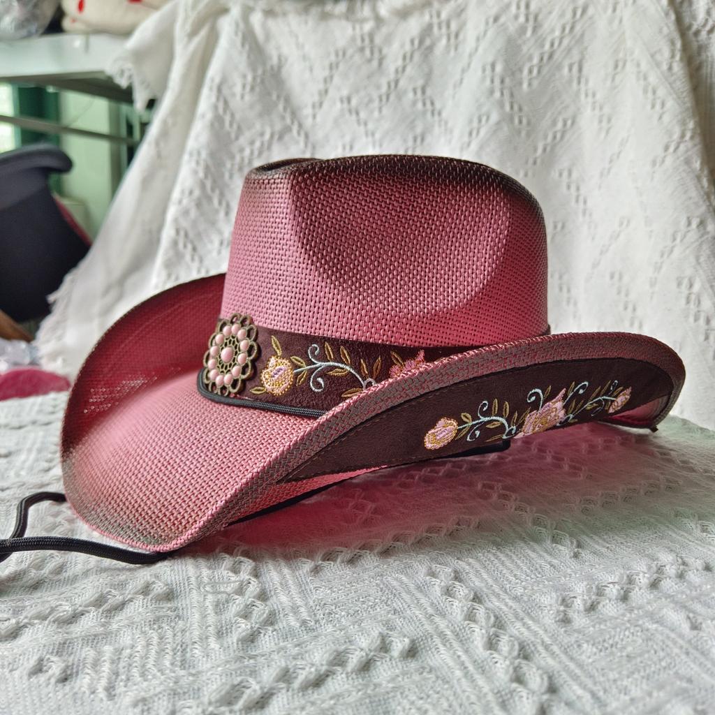 Light Color Cowgirl Hats For Women Straw Cowboy Hat Western Beach Straw Sun Hat With Shapeable Brim For Coastal Cowgirl Men Hats