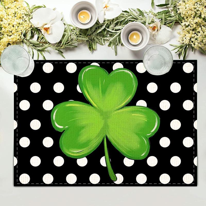 St. Patrick's Day Placemats Set of 6 Buffalo Plaid Plastic Table Mats Lucky Shamrock Place Mats Holiday Table for Party Kitchen