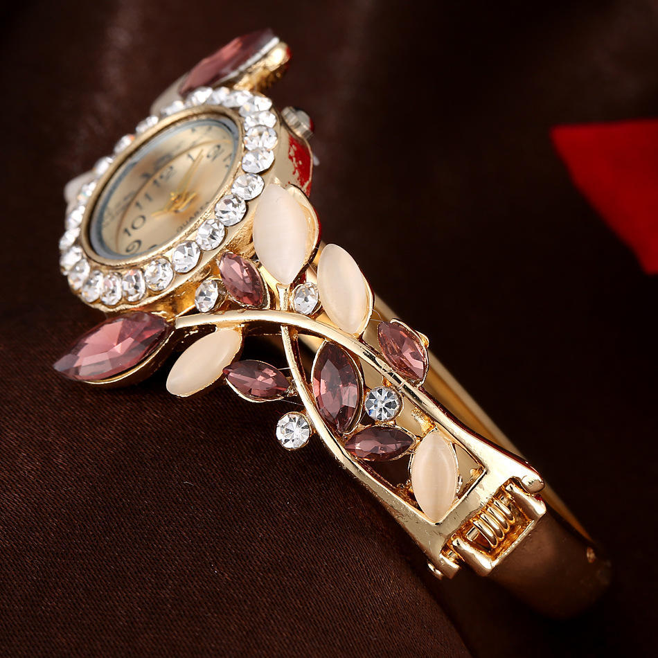 Orologio da Donna Diamanti di Lusso Bracciale in Cristallo in Lega Orologio da Polso a Fiori Elegante Orologio Femminile Orologi Bracciale al Quarzo con Strass