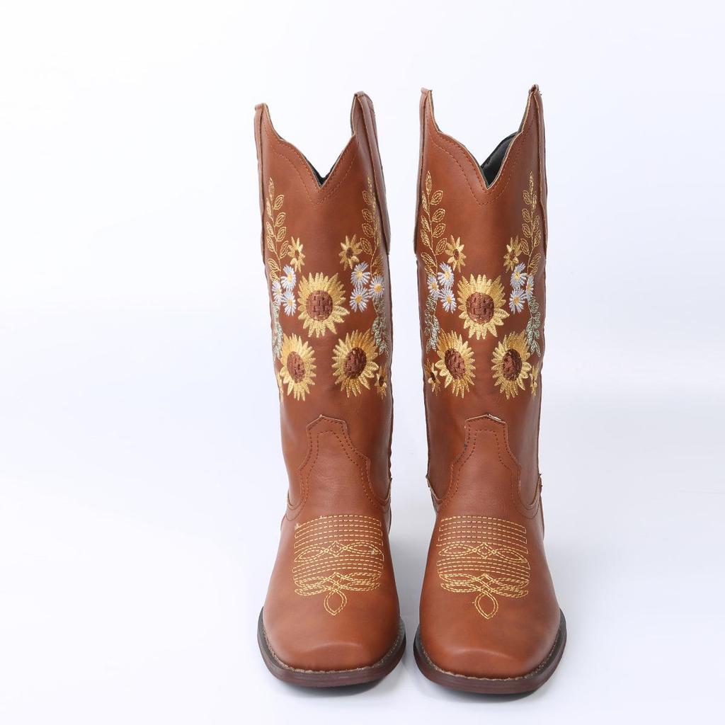 Autumn/Winter 2021 Plus Size Women's Leather Boots with Embroidered Flowers