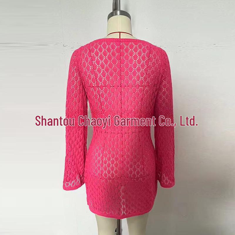 European & American V-Neck Long-Sleeve Hollow Texture Holiday Dress with Backless Design